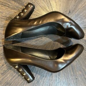 Stewart Weitzman Elegant Dark Brown Heels with Studded Details.‎ Size 5 M